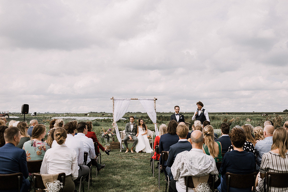 Trouwceremonie bij Boerderij De Boerinn