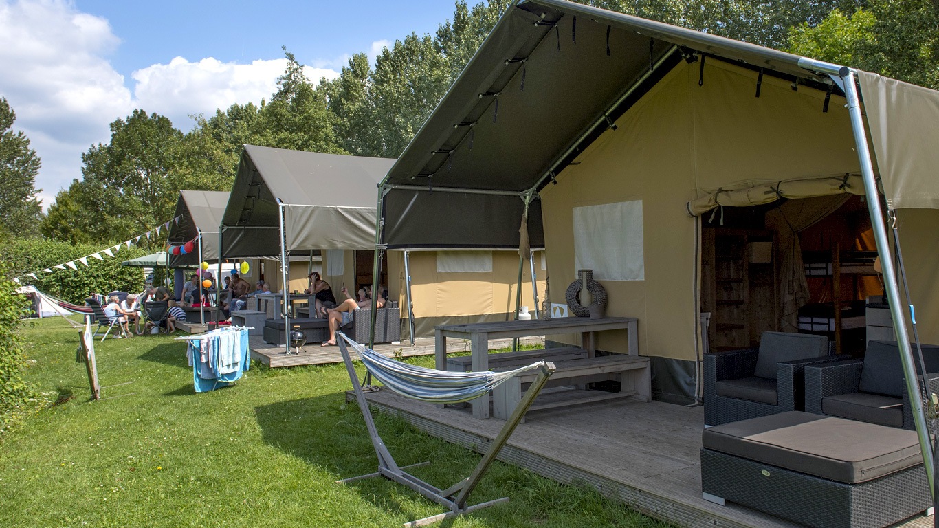 Safaritent huren bij Camping De Boerinn