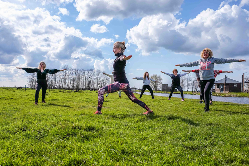 Geitenyoga heisessie | Boerderij De Boerinn